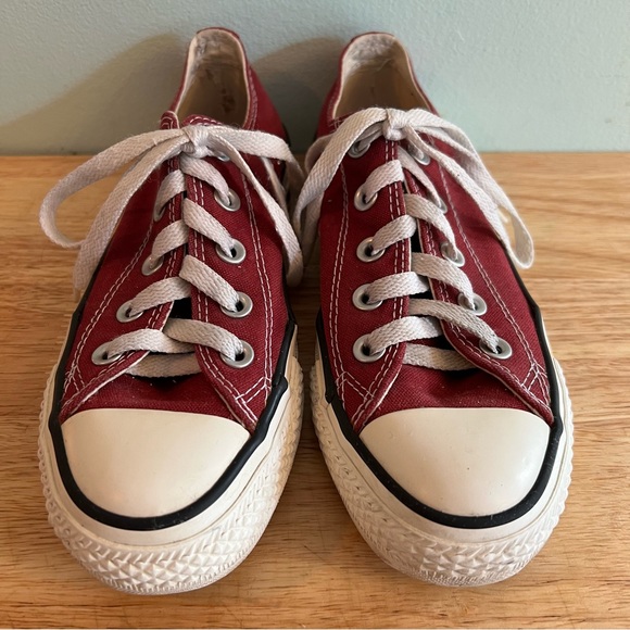 Converse All Star Chuck Taylors - Picture 3 of 10